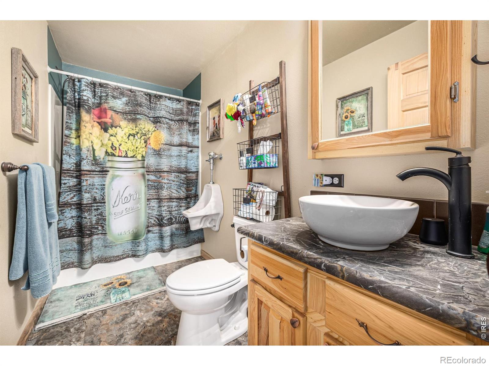MLS Image #11 for 40078  county road 23 ,ault, Colorado