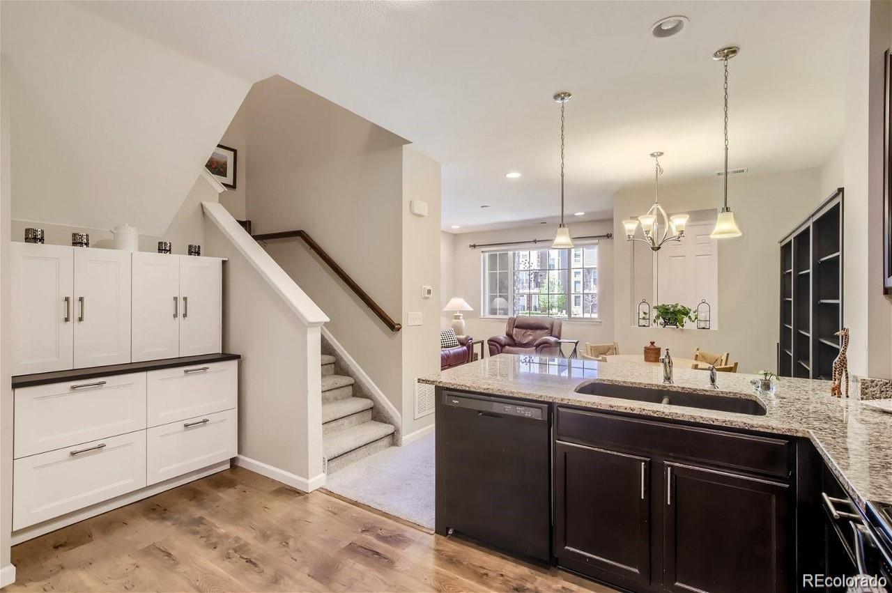 MLS Image #10 for 518 e dry creek place,littleton, Colorado