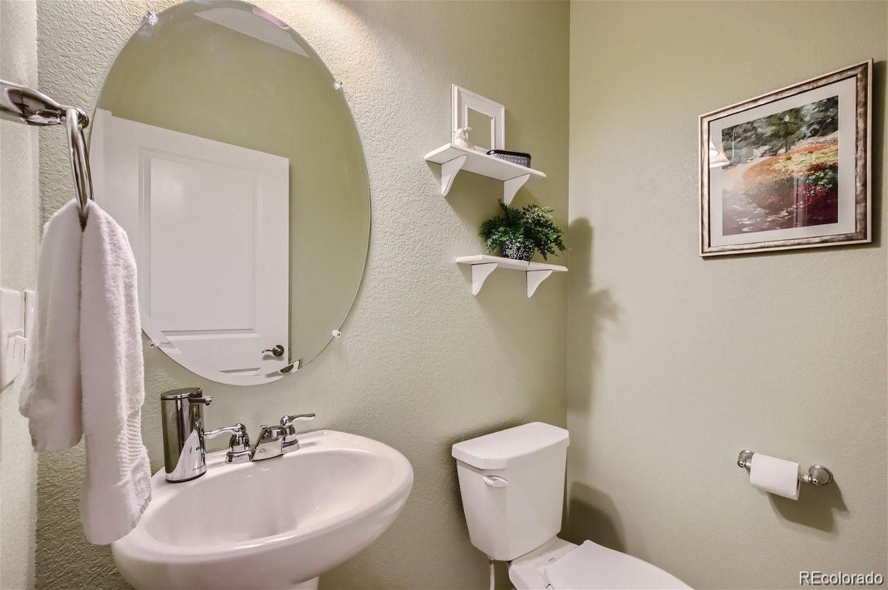 MLS Image #9 for 518 e dry creek place,littleton, Colorado