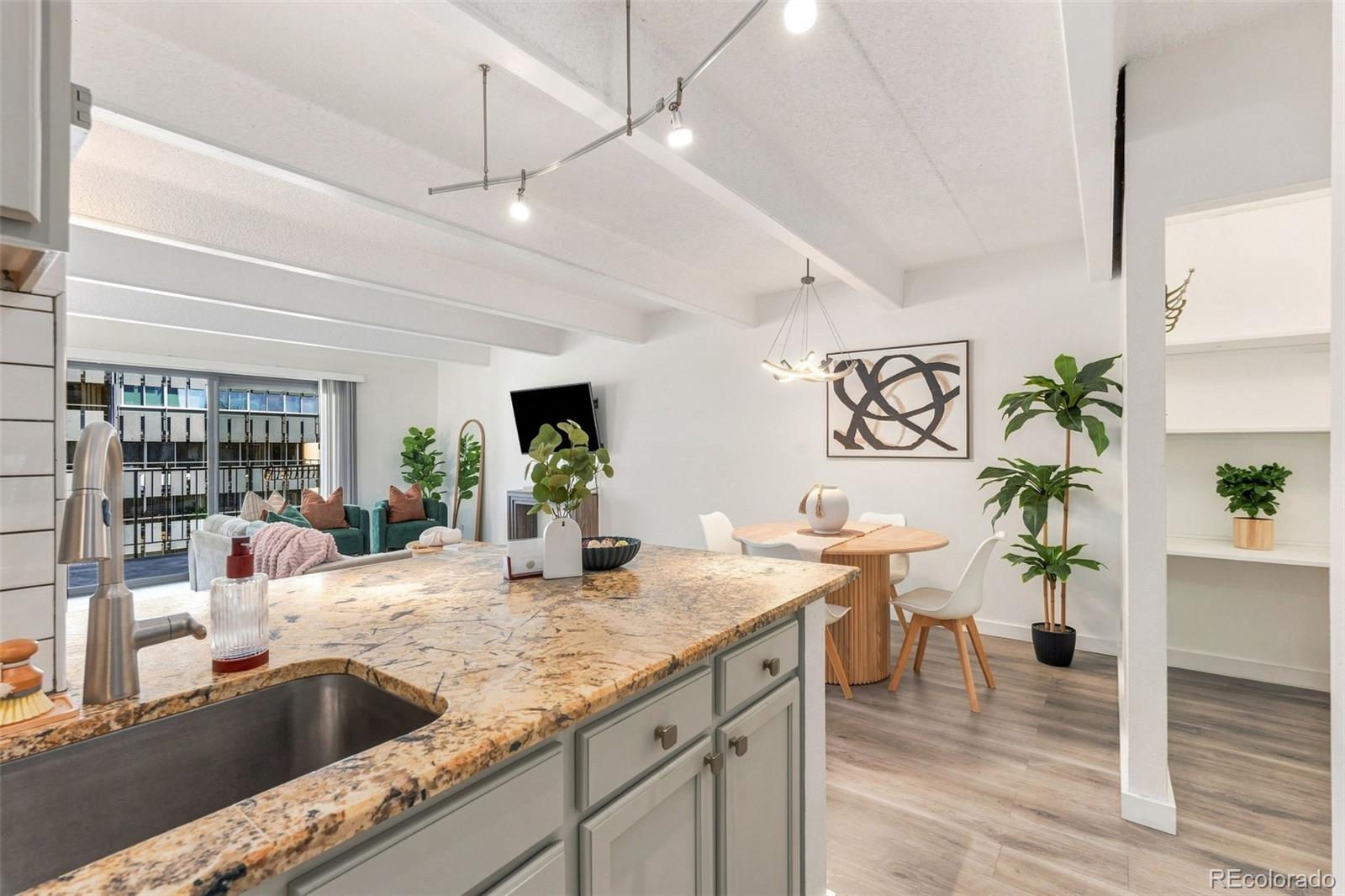 MLS Image #18 for 777 n washington street,denver, Colorado
