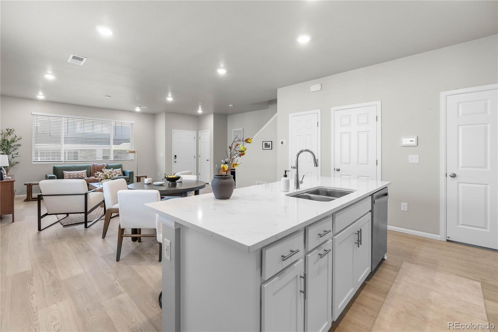 MLS Image #10 for 5077 s robb street,littleton, Colorado