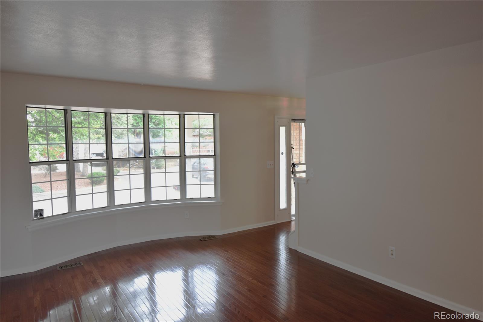 MLS Image #6 for 471 s kingston circle,aurora, Colorado