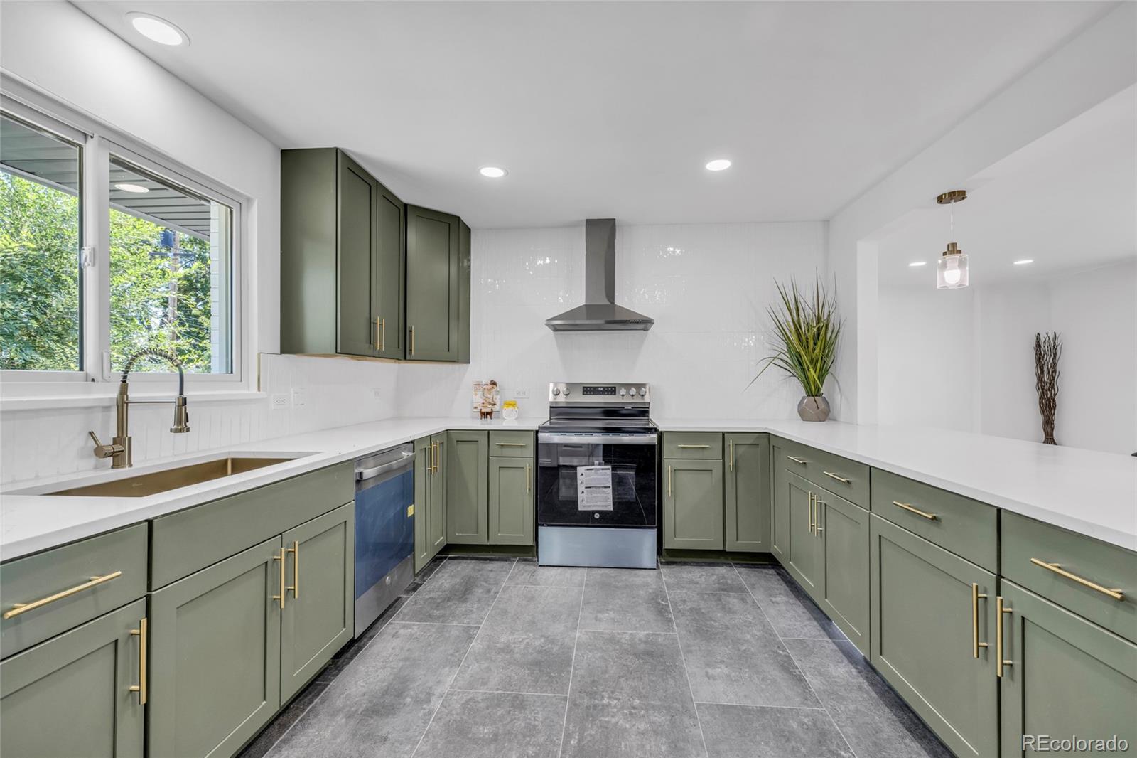 MLS Image #6 for 6080  holly street,commerce city, Colorado