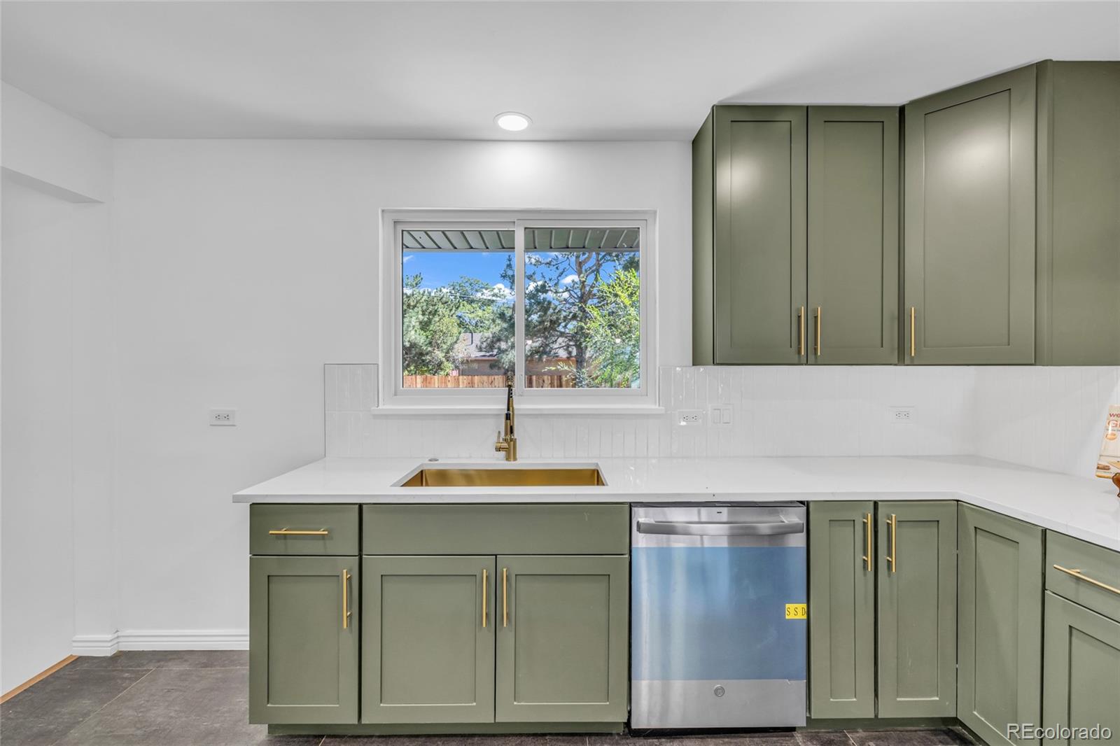 MLS Image #8 for 6080  holly street,commerce city, Colorado