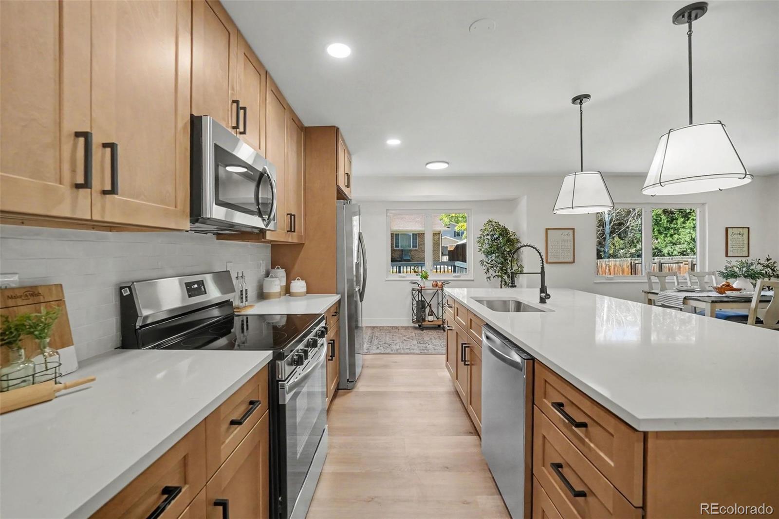MLS Image #11 for 2303 s devinney street,denver, Colorado
