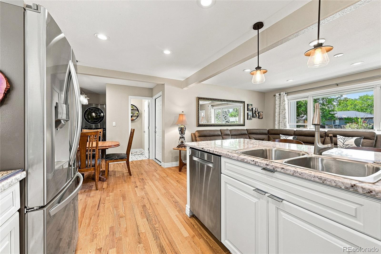 MLS Image #11 for 1250 s elm street,denver, Colorado