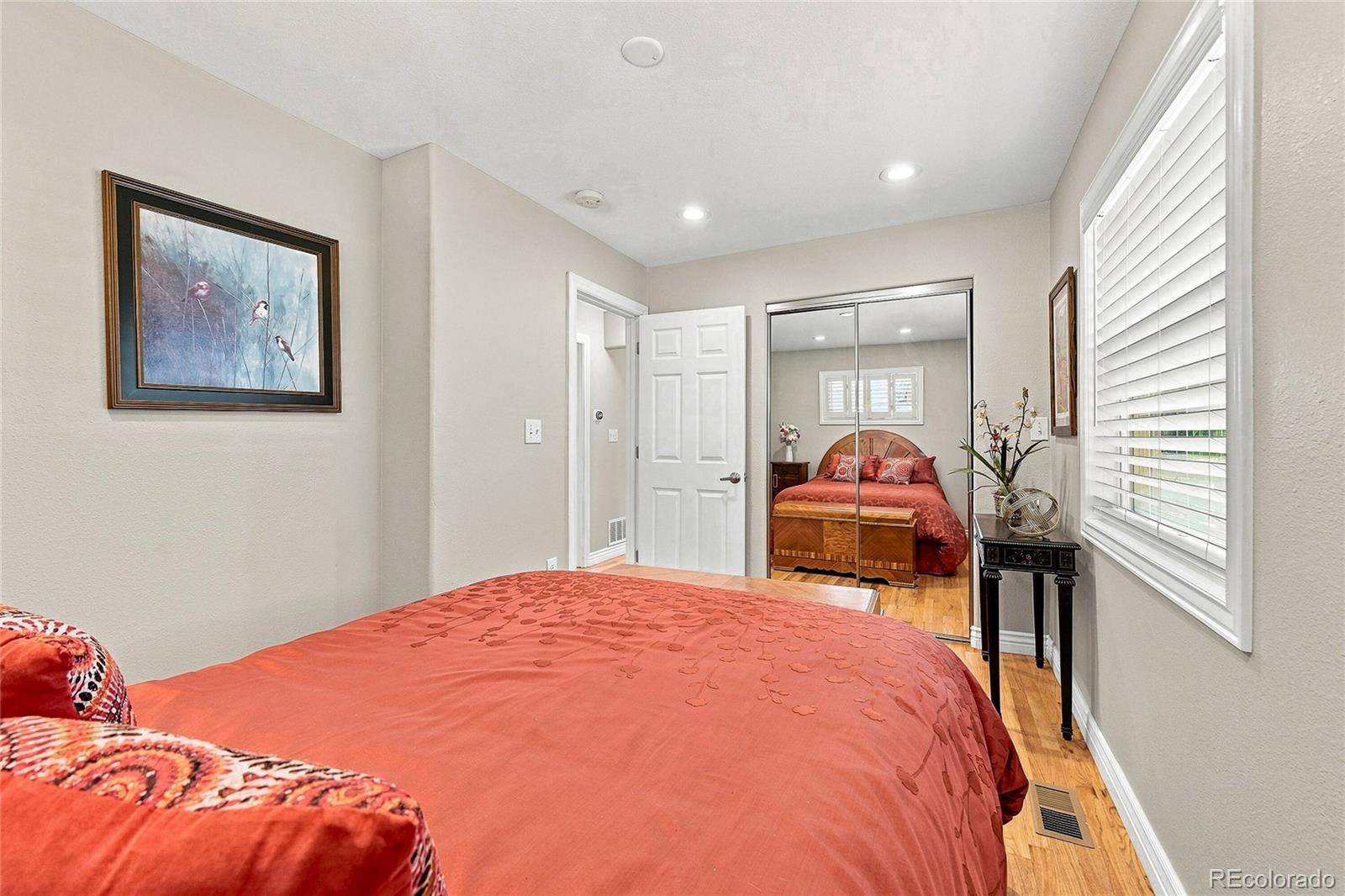 MLS Image #18 for 1250 s elm street,denver, Colorado