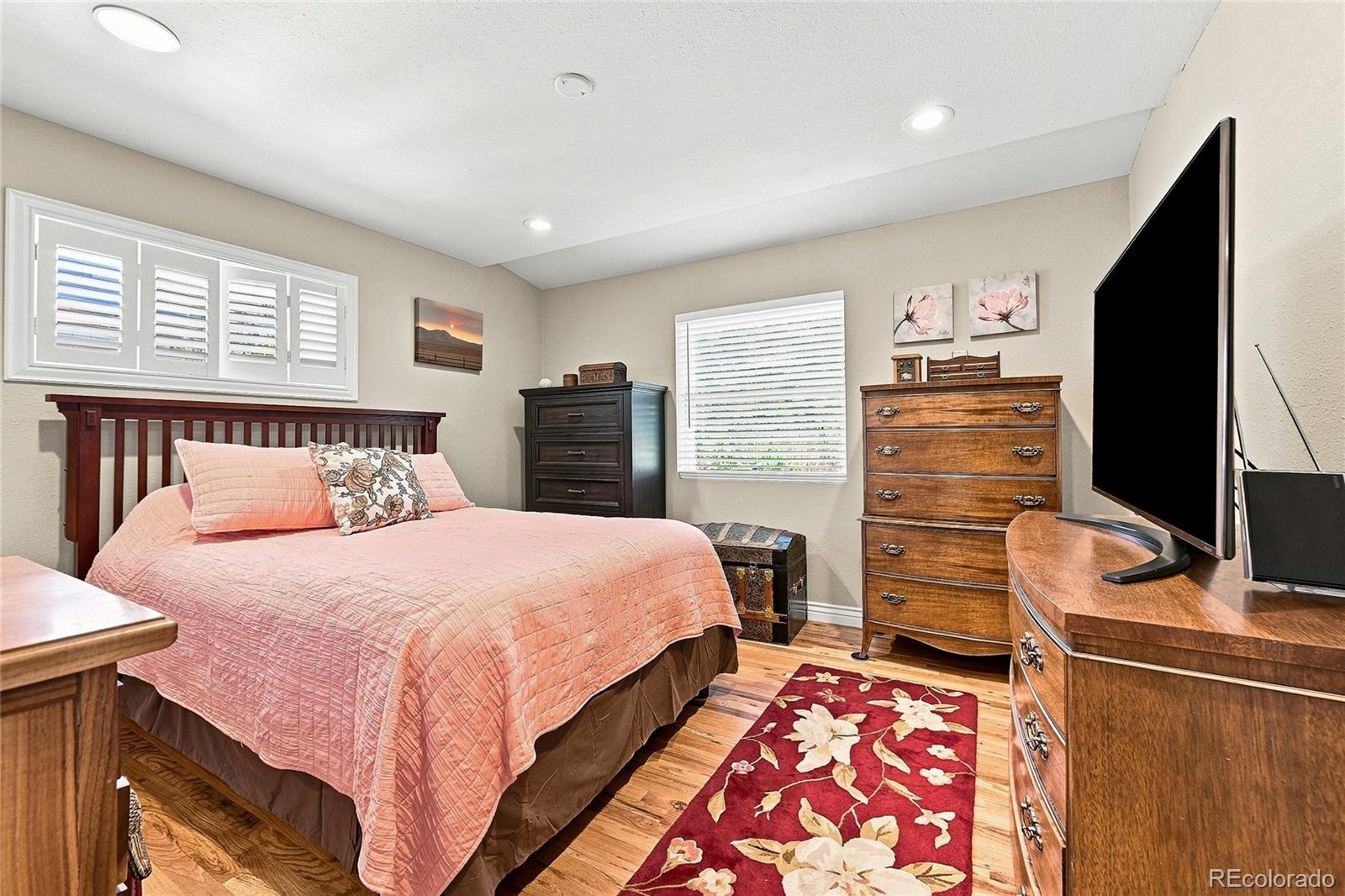 MLS Image #19 for 1250 s elm street,denver, Colorado