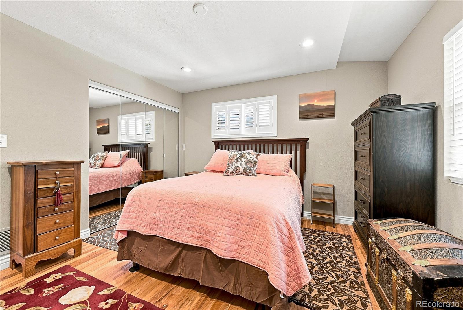 MLS Image #20 for 1250 s elm street,denver, Colorado
