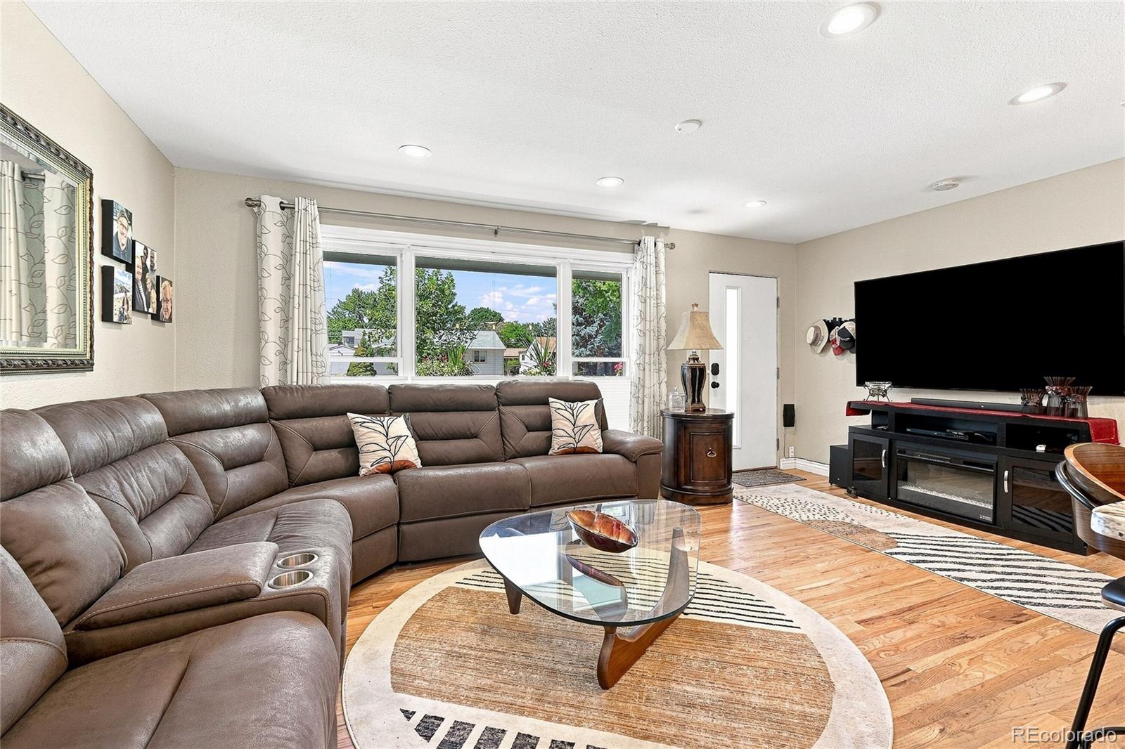 MLS Image #7 for 1250 s elm street,denver, Colorado
