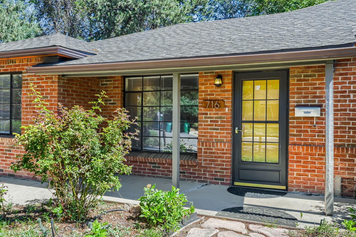 MLS Image #2 for 716  scranton court,aurora, Colorado
