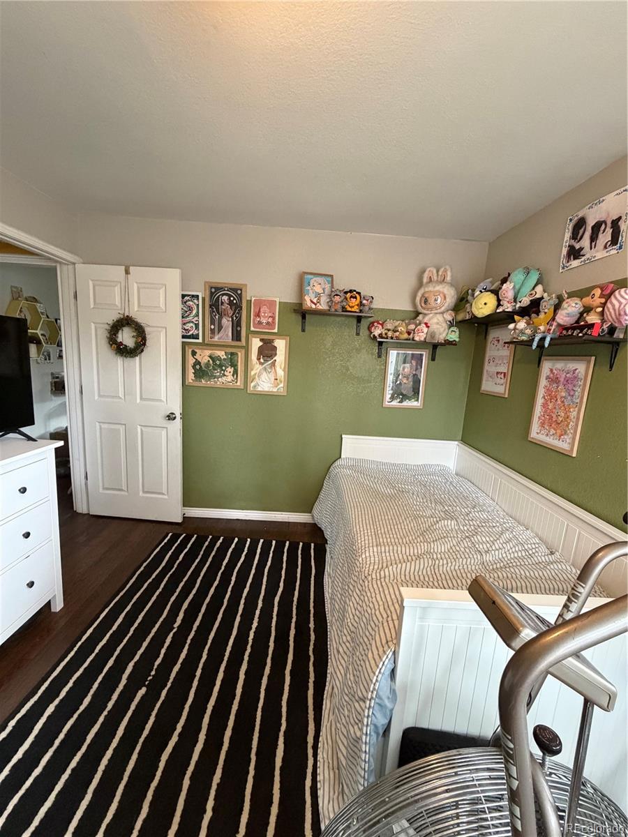 MLS Image #11 for 2380 s irving street,denver, Colorado