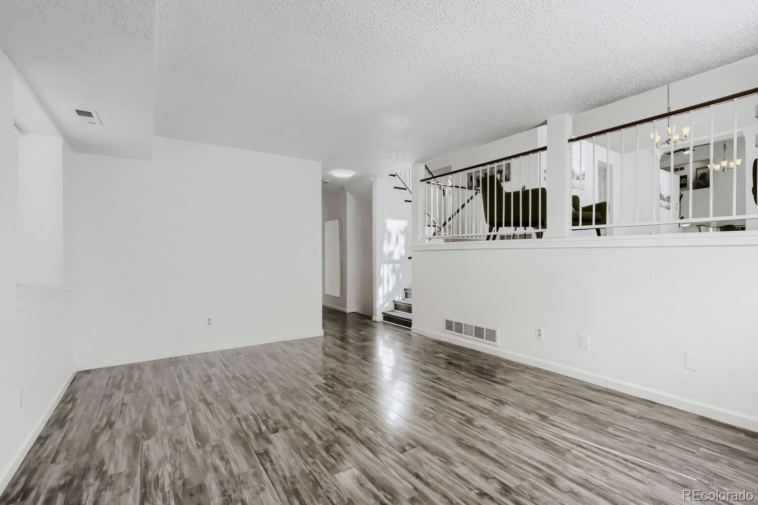 MLS Image #16 for 19406 e 45th avenue,denver, Colorado