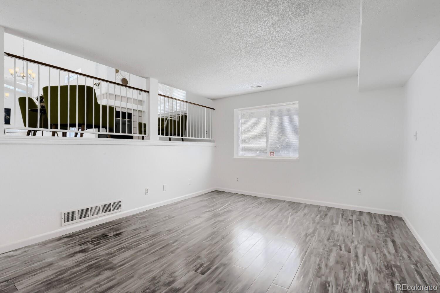 MLS Image #17 for 19406 e 45th avenue,denver, Colorado