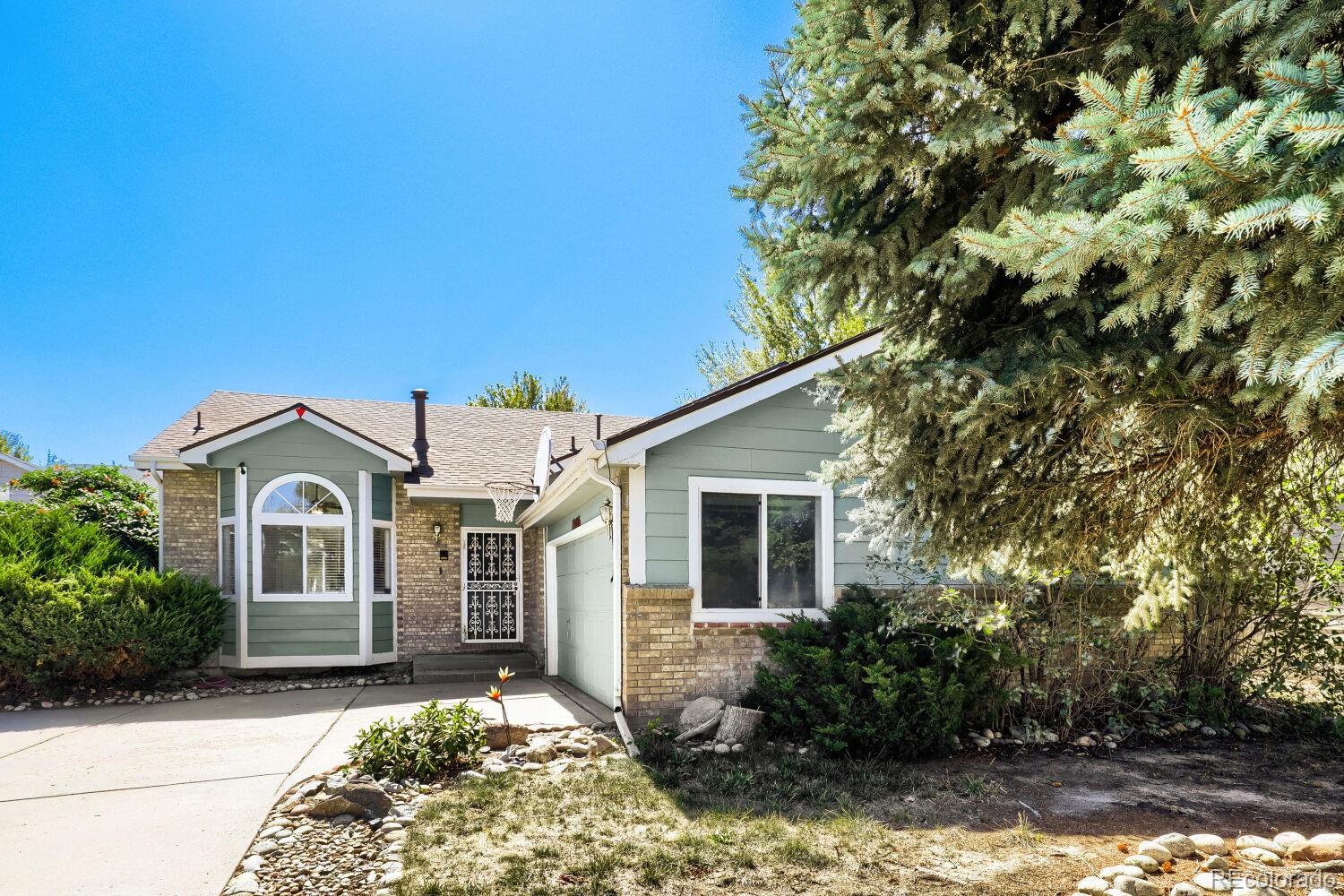 MLS Image #8 for 19406 e 45th avenue,denver, Colorado