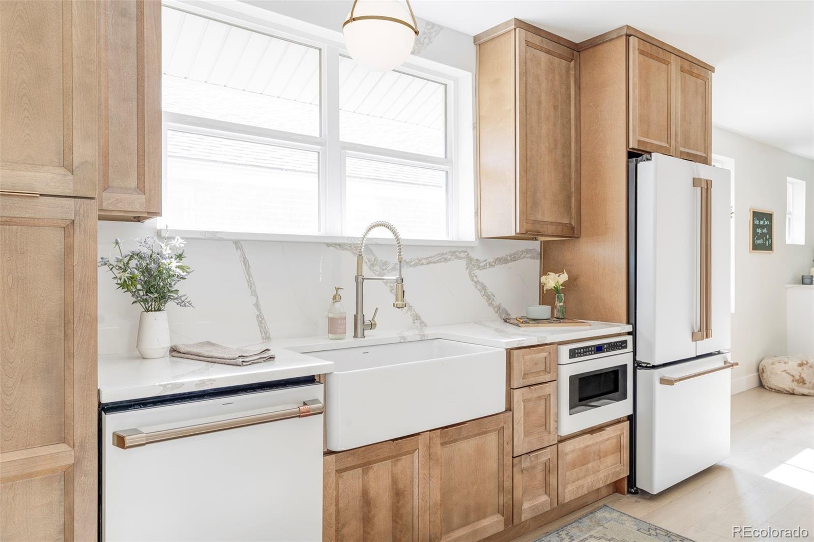 MLS Image #6 for 2860  dahlia street,denver, Colorado