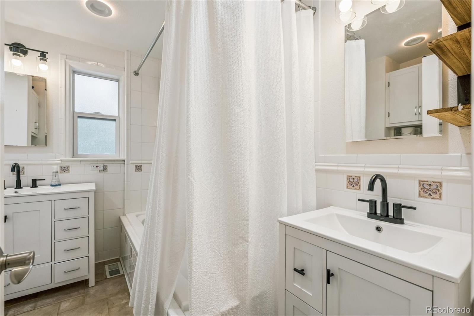 MLS Image #17 for 6523 s datura street,littleton, Colorado