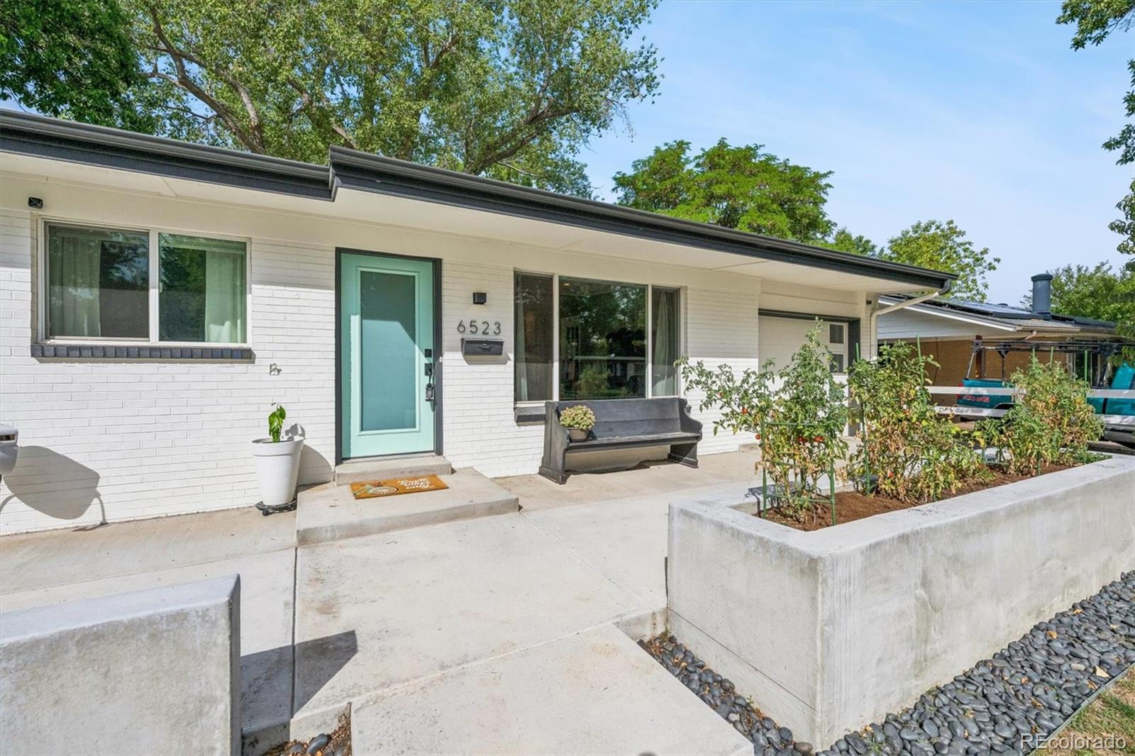 MLS Image #3 for 6523 s datura street,littleton, Colorado