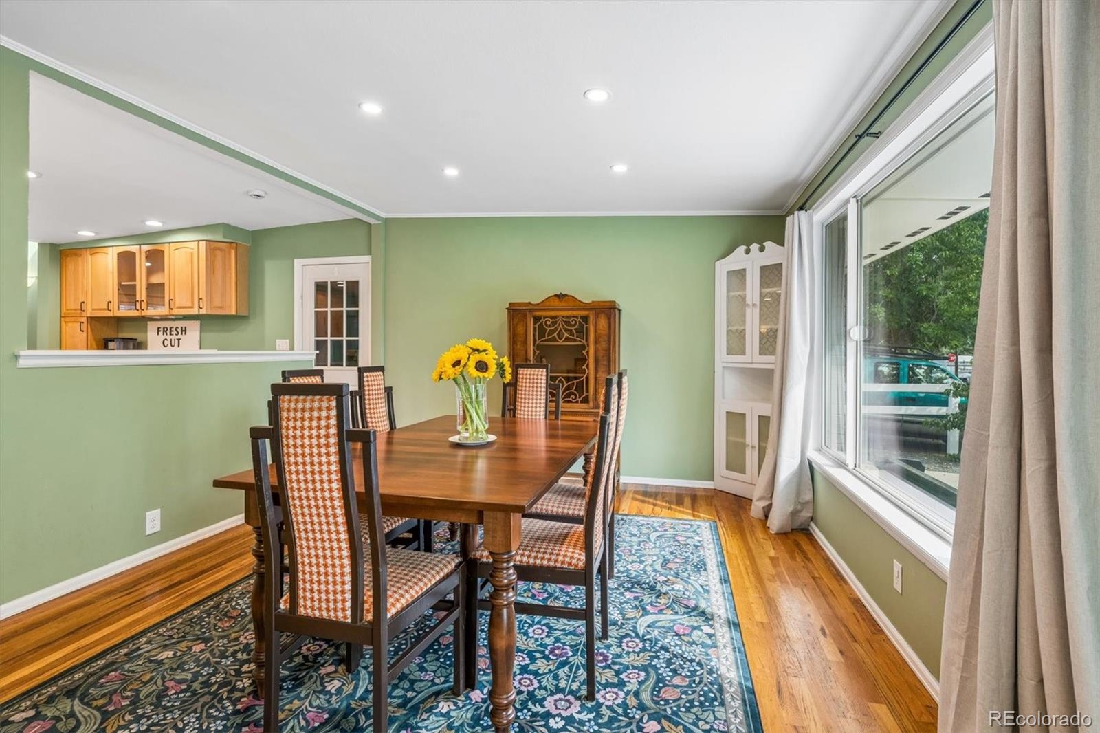 MLS Image #5 for 6523 s datura street,littleton, Colorado