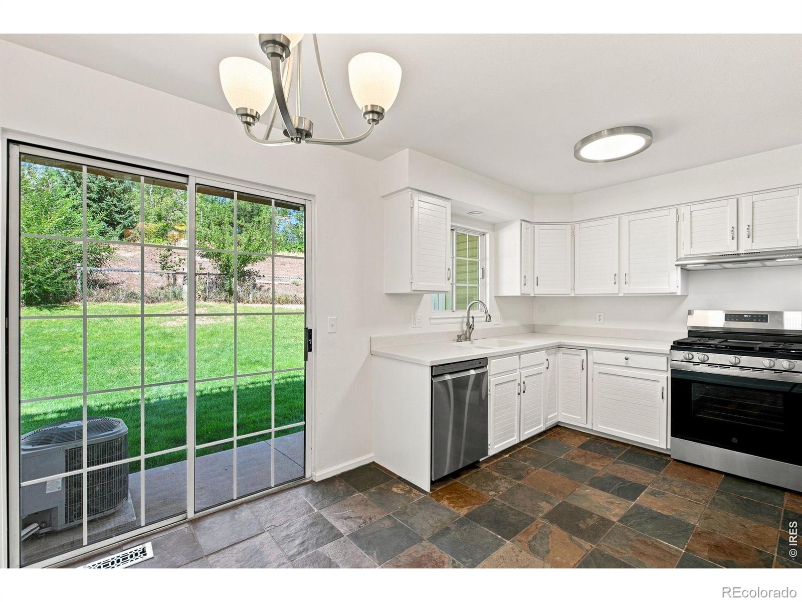 MLS Image #17 for 473  pheasant run,louisville, Colorado