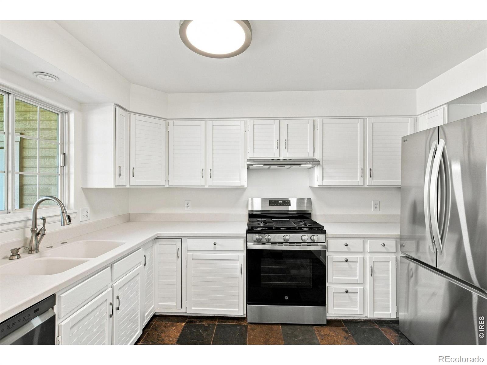 MLS Image #5 for 473  pheasant run,louisville, Colorado