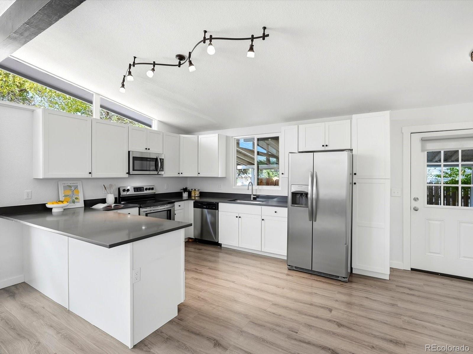 MLS Image #13 for 420  cuchara street,denver, Colorado