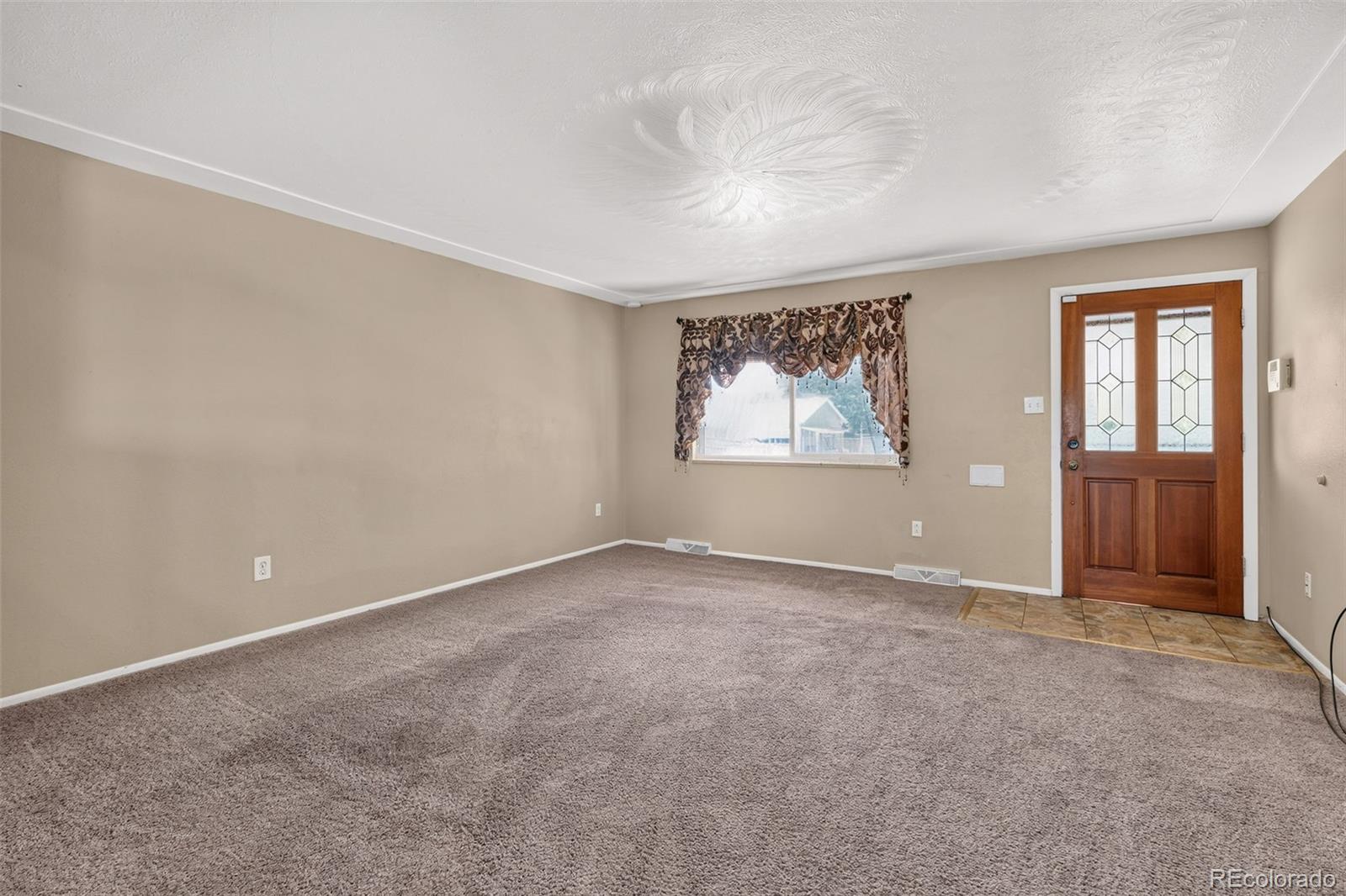 MLS Image #4 for 5370  nolan street,arvada, Colorado
