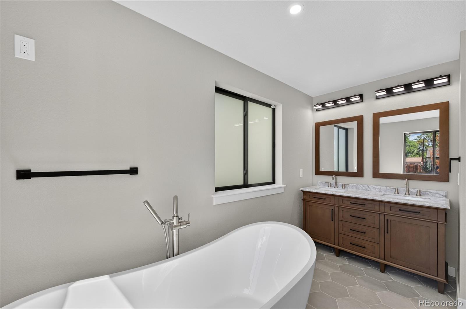 MLS Image #18 for 1720 s fairfax street,denver, Colorado