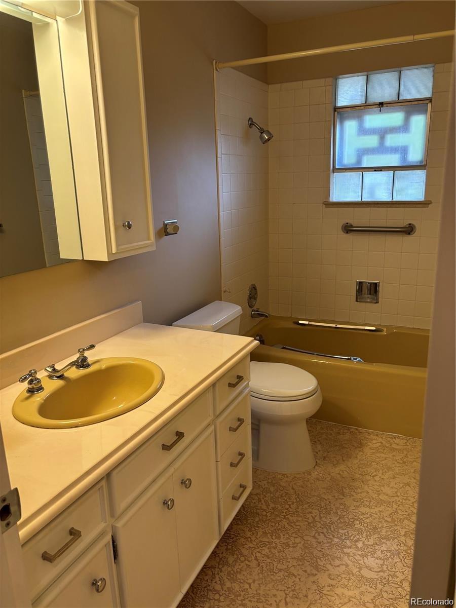 MLS Image #23 for 701 s clayton street,denver, Colorado