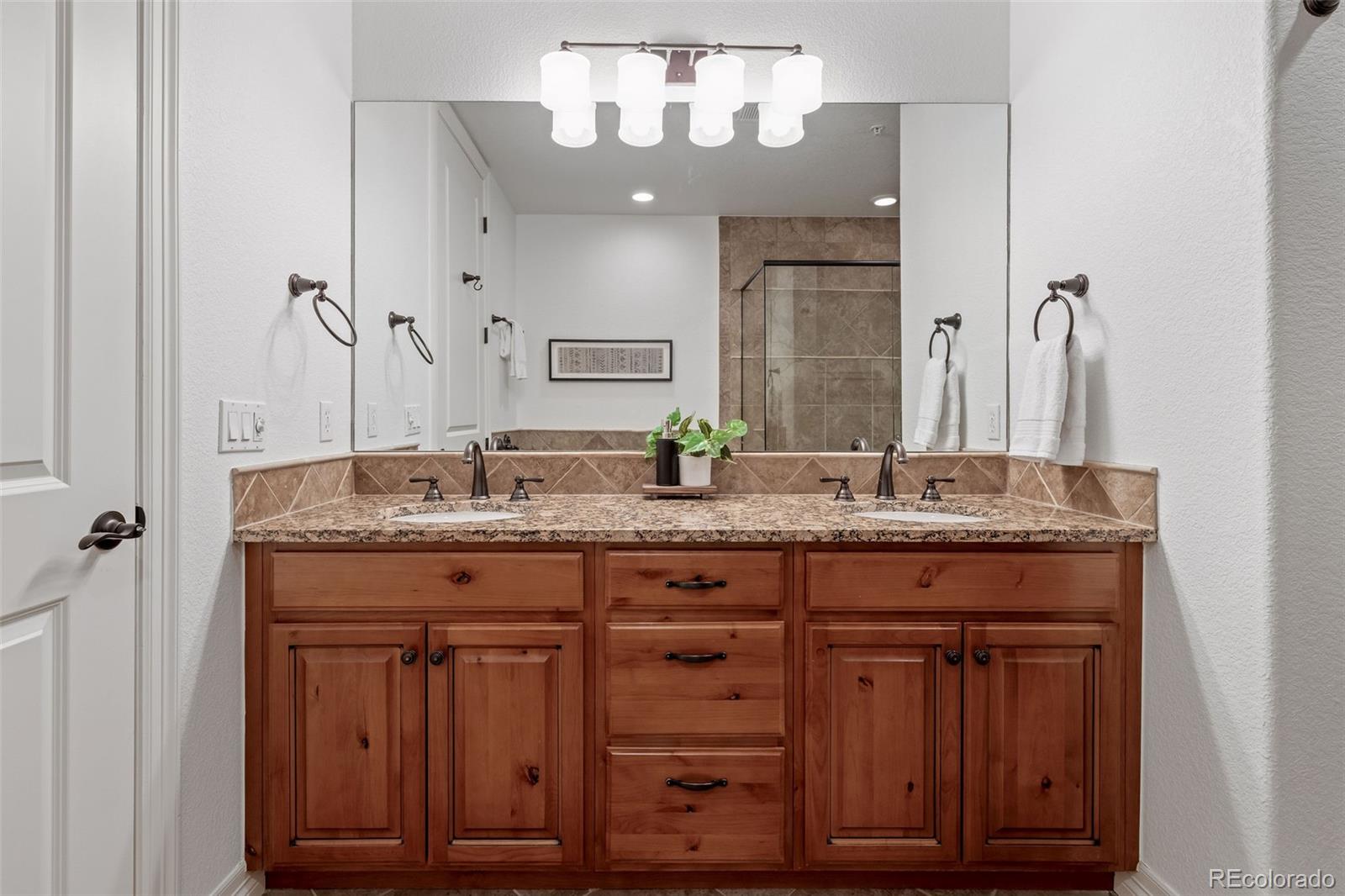 MLS Image #17 for 5592 s nevada street,littleton, Colorado