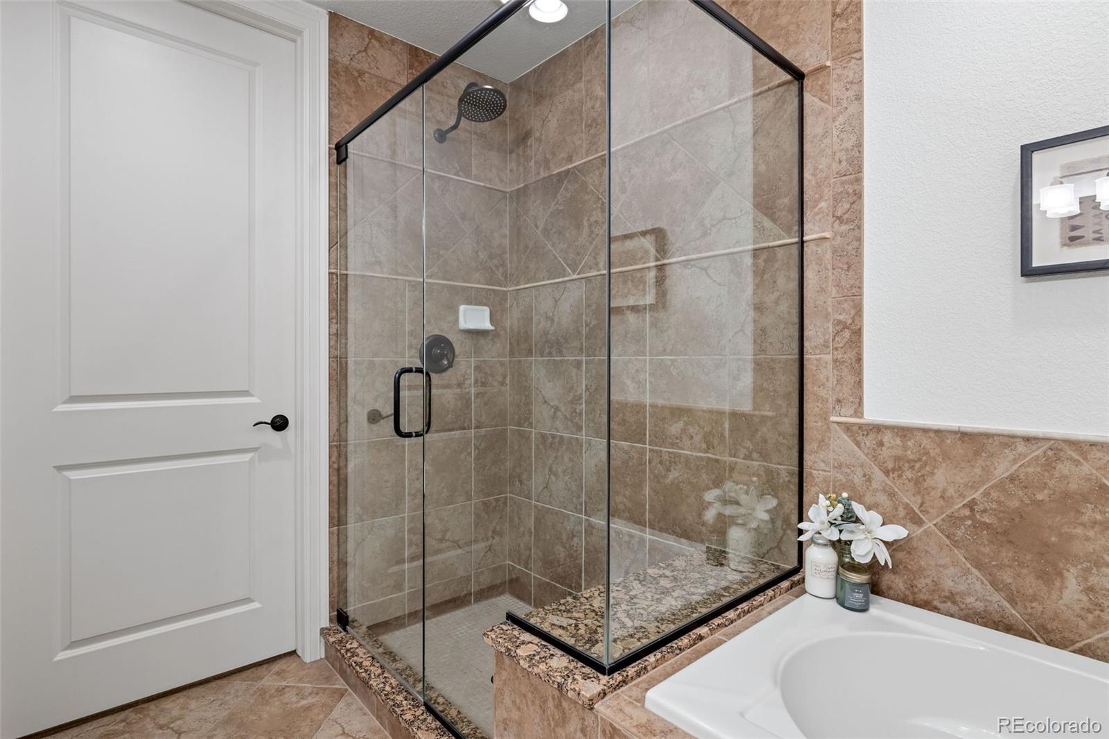 MLS Image #19 for 5592 s nevada street,littleton, Colorado