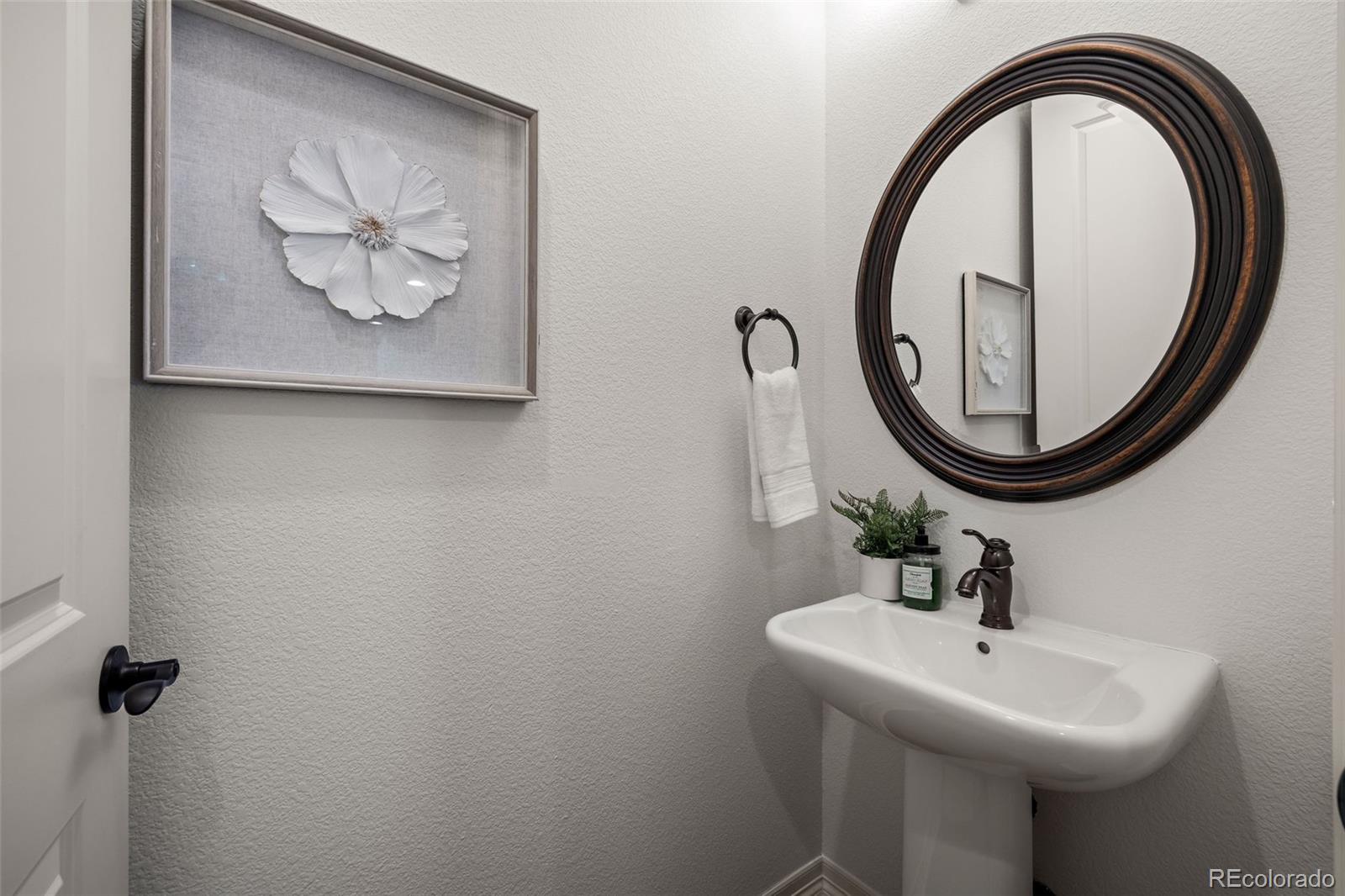MLS Image #24 for 5592 s nevada street,littleton, Colorado
