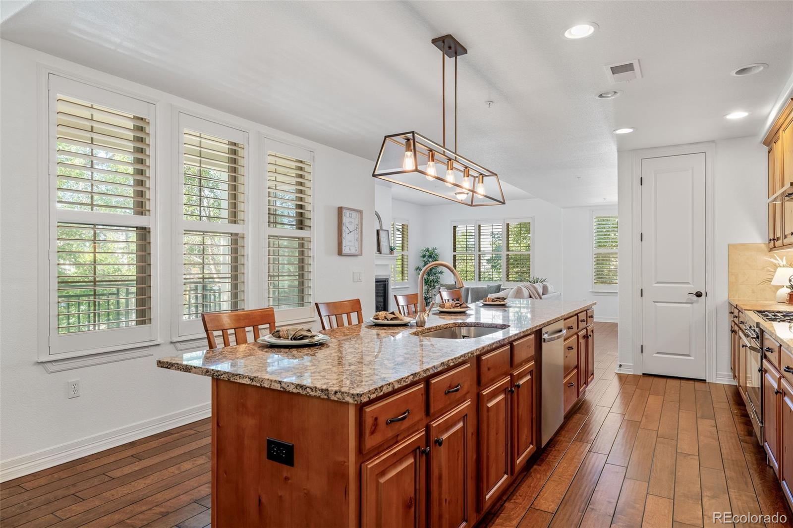 MLS Image #6 for 5592 s nevada street,littleton, Colorado