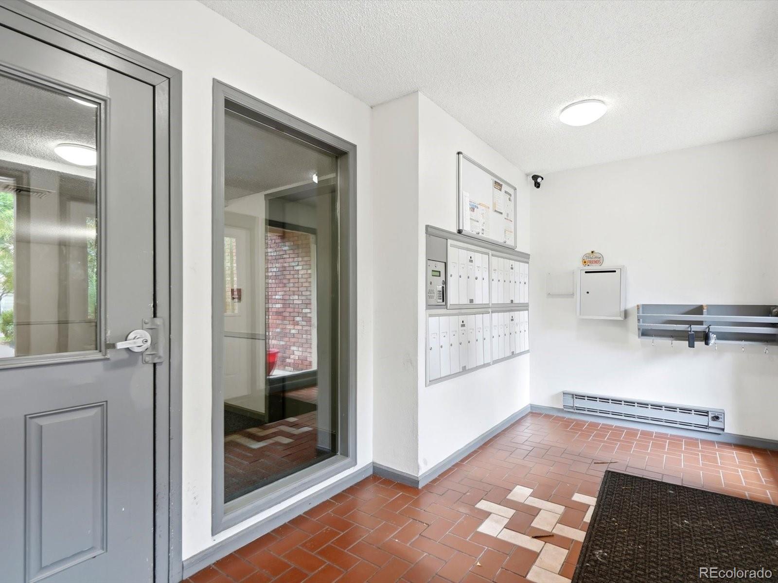 MLS Image #2 for 431 s kalispell way,aurora, Colorado