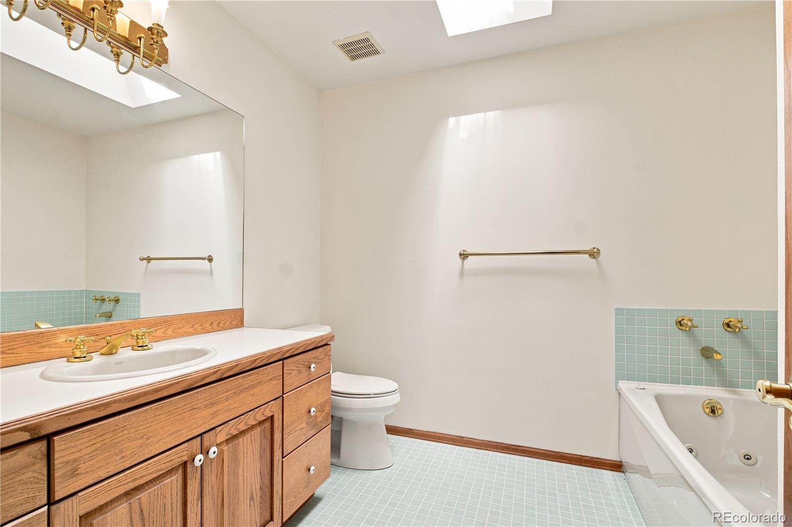 MLS Image #23 for 435 w woodmen road,colorado springs, Colorado