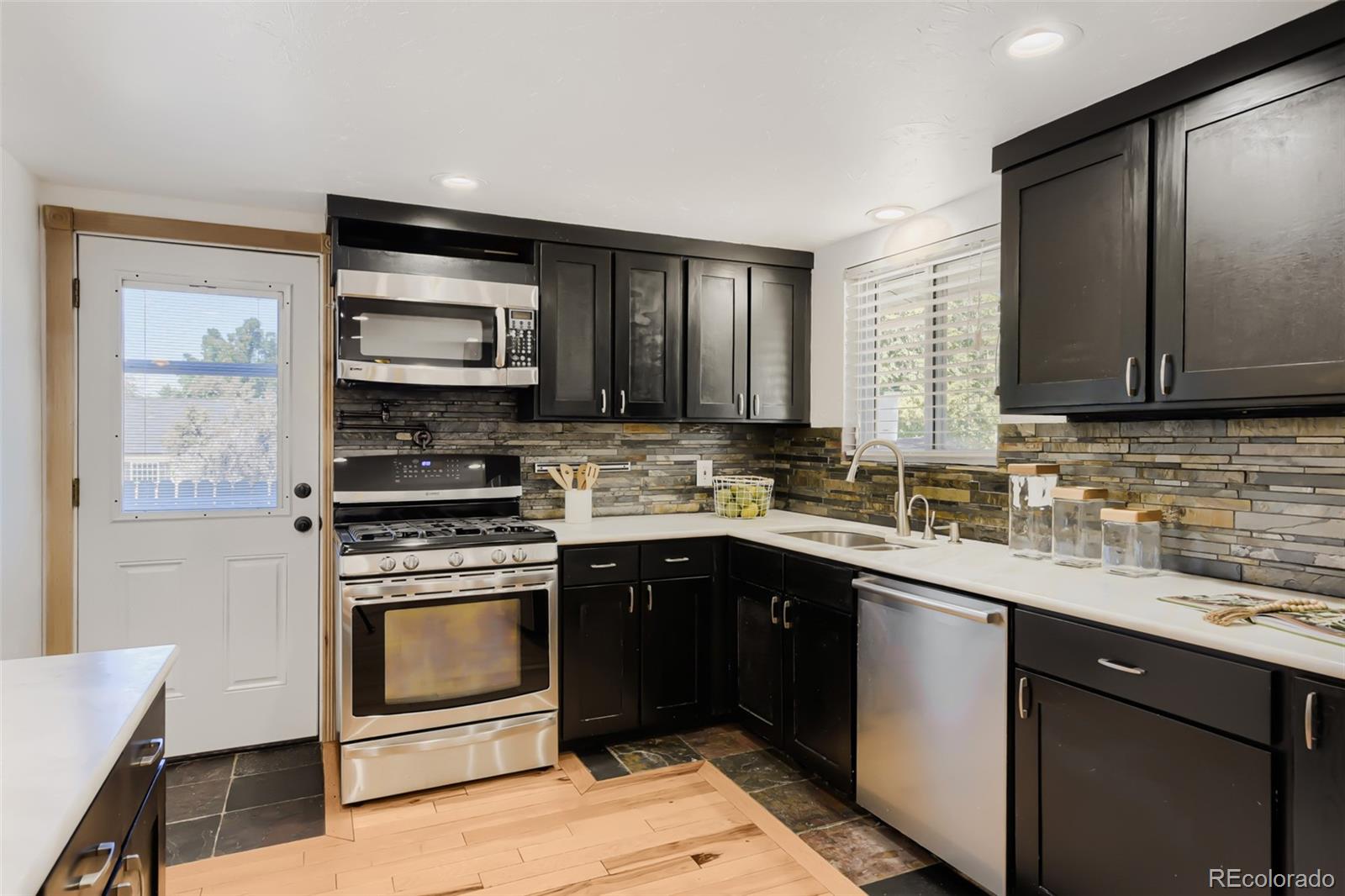 MLS Image #11 for 6731 s clayton way,centennial, Colorado