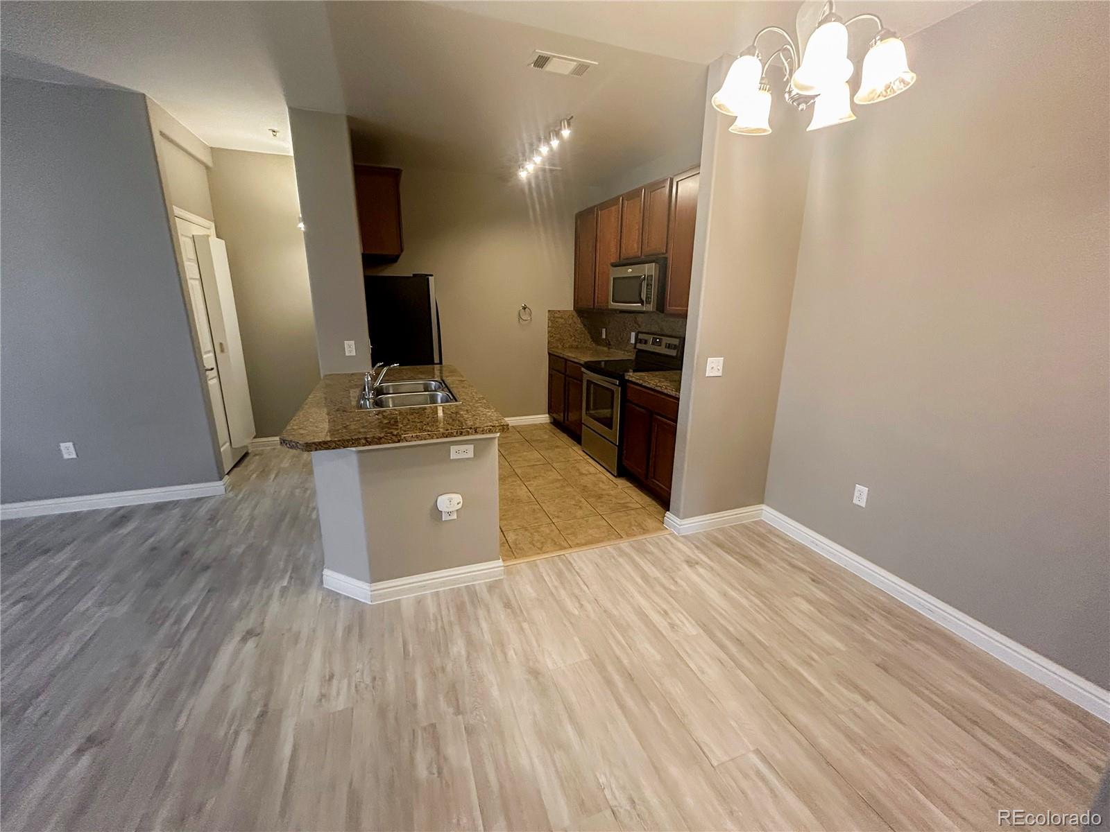 MLS Image #2 for 2682 s cathay way,aurora, Colorado
