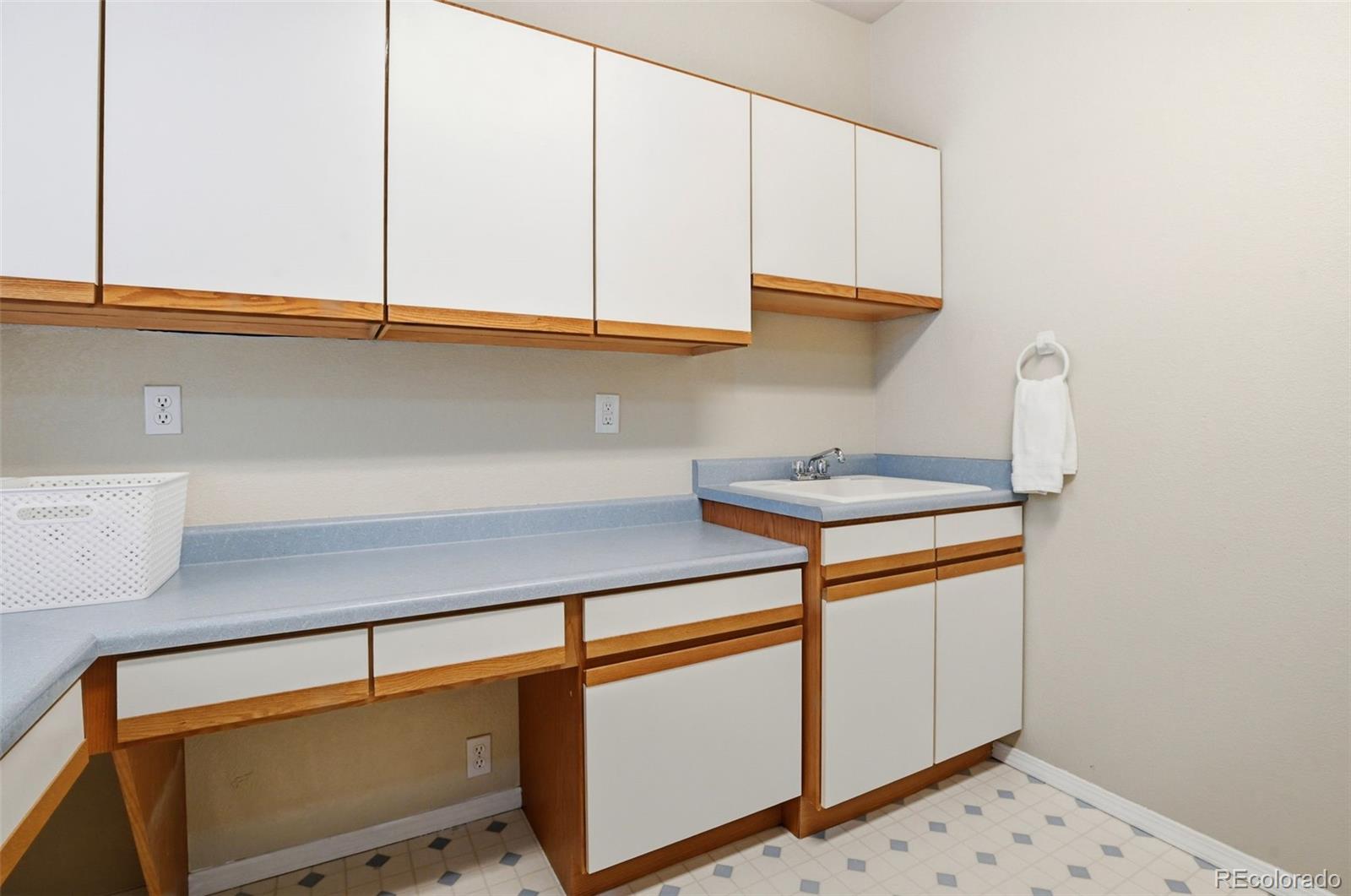 MLS Image #11 for 20225  lost arrowhead drive,monument, Colorado