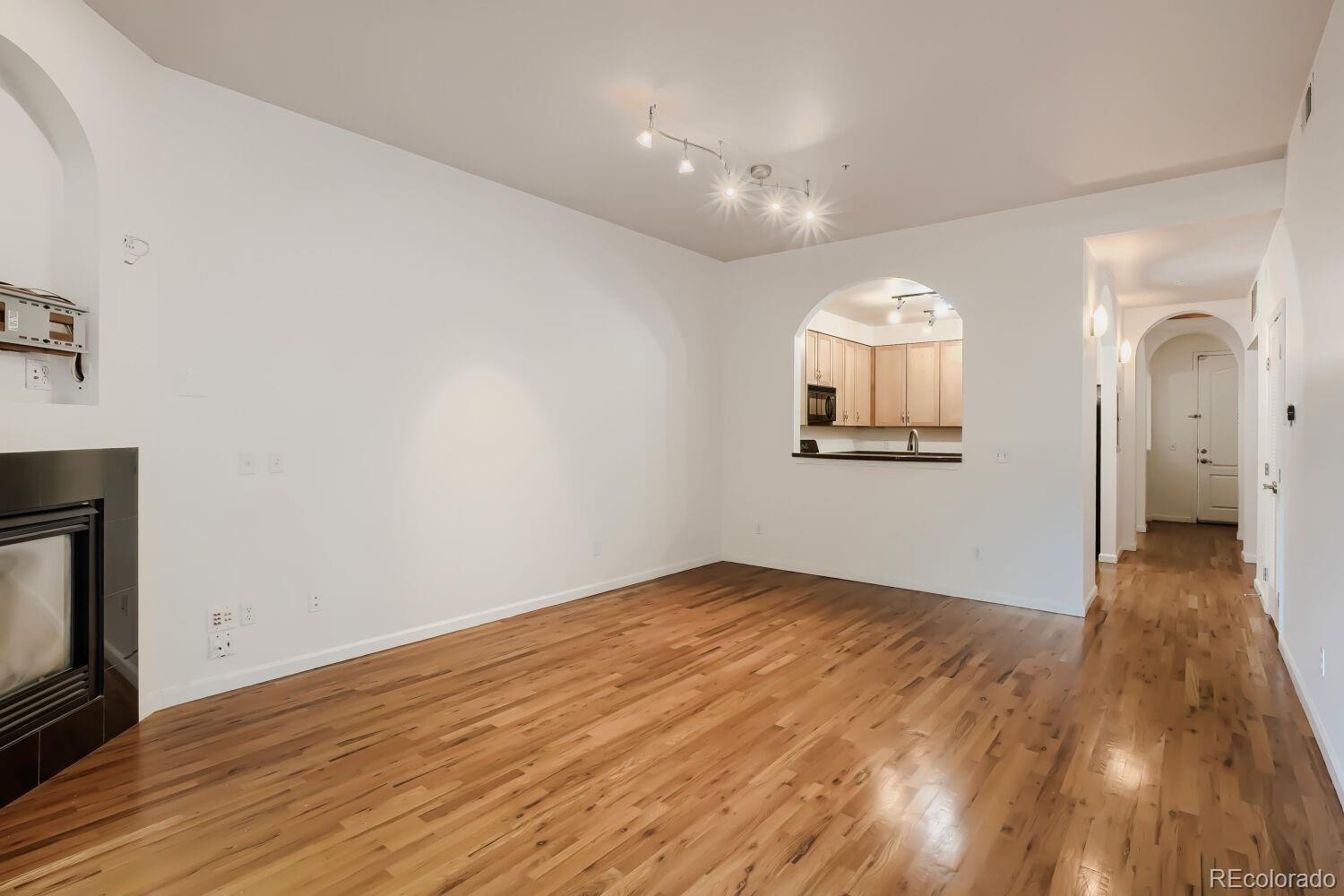 MLS Image #2 for 1489 n steele street,denver, Colorado