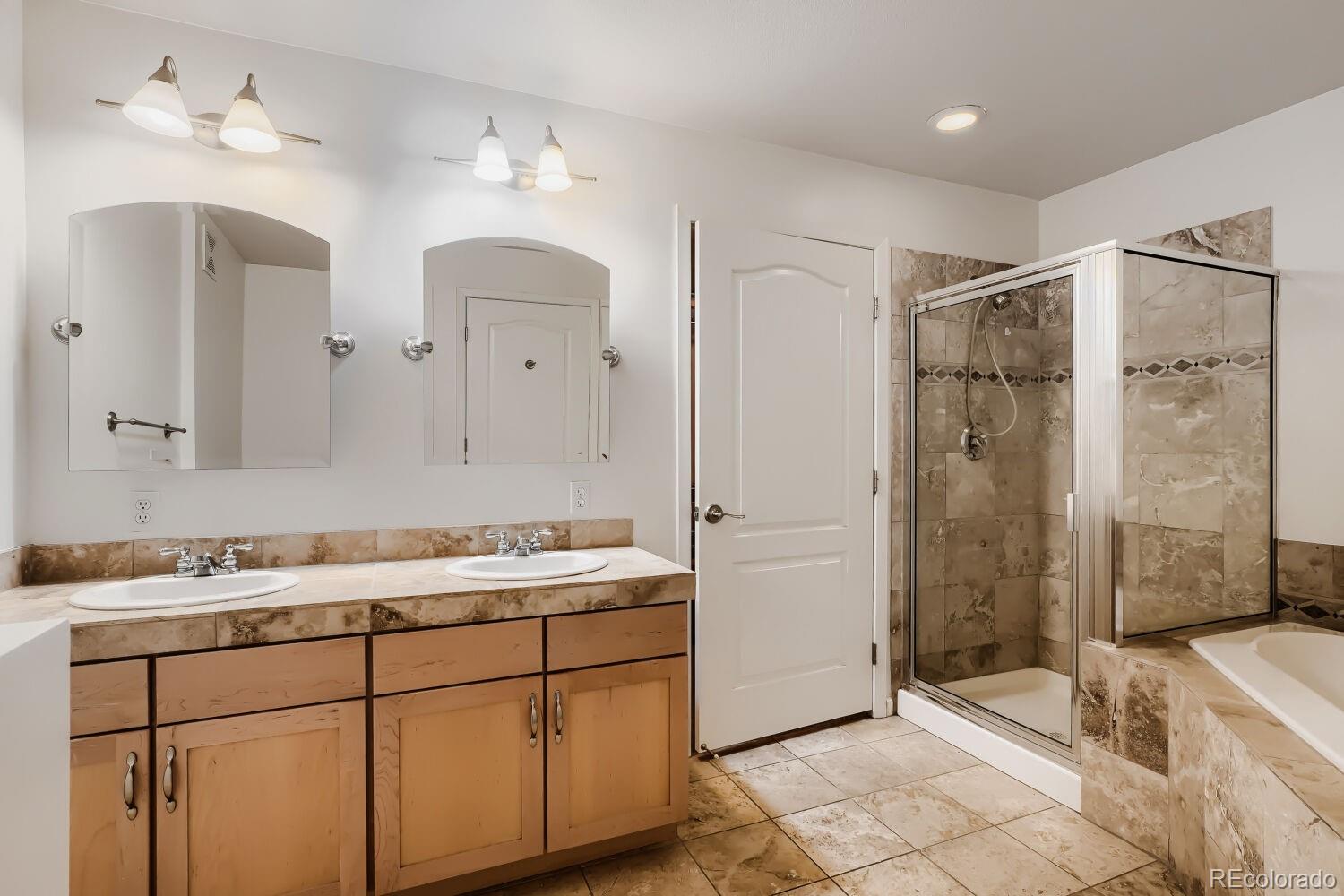 MLS Image #6 for 1489 n steele street,denver, Colorado