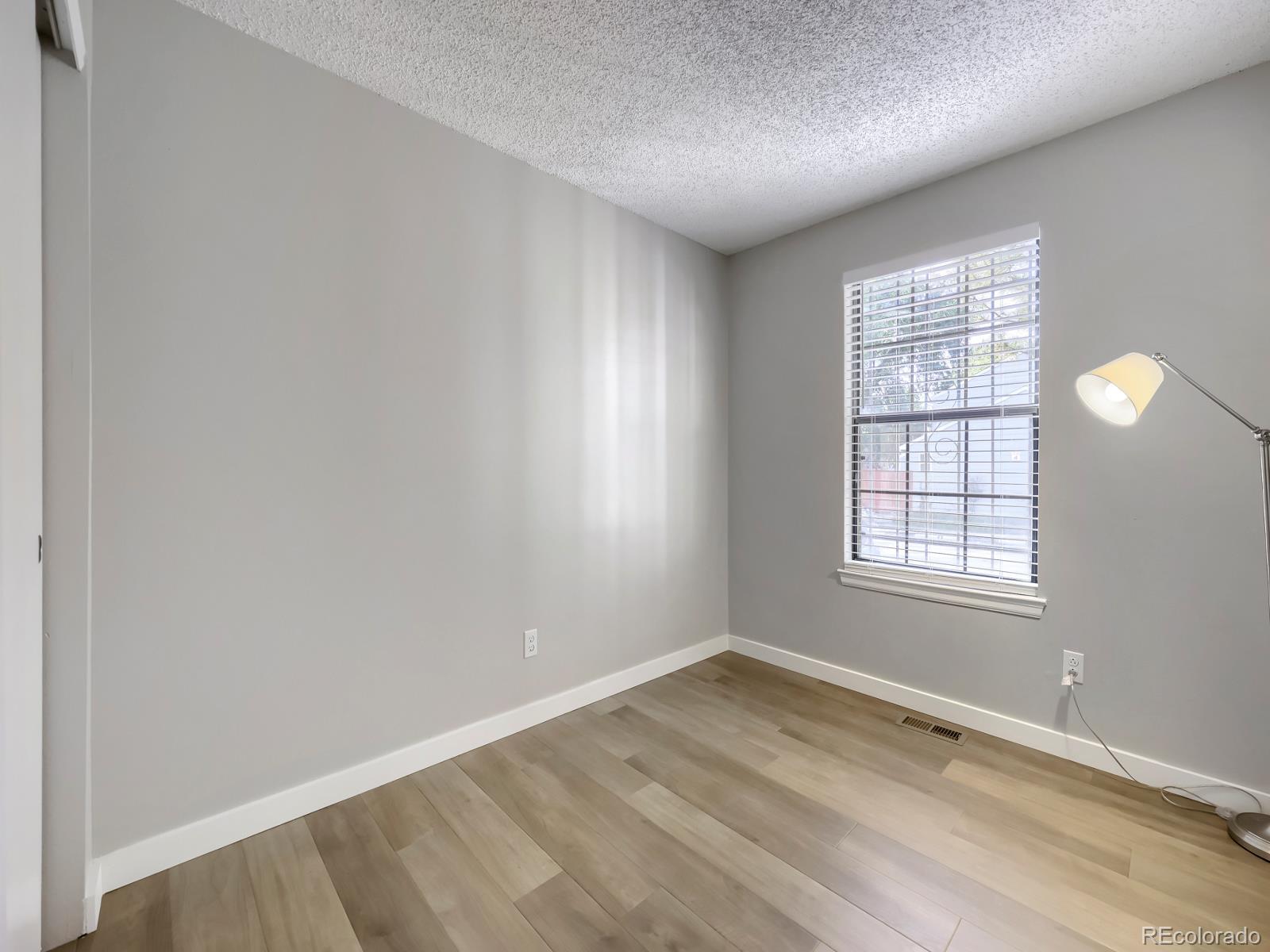 MLS Image #11 for 8218  washington street,denver, Colorado