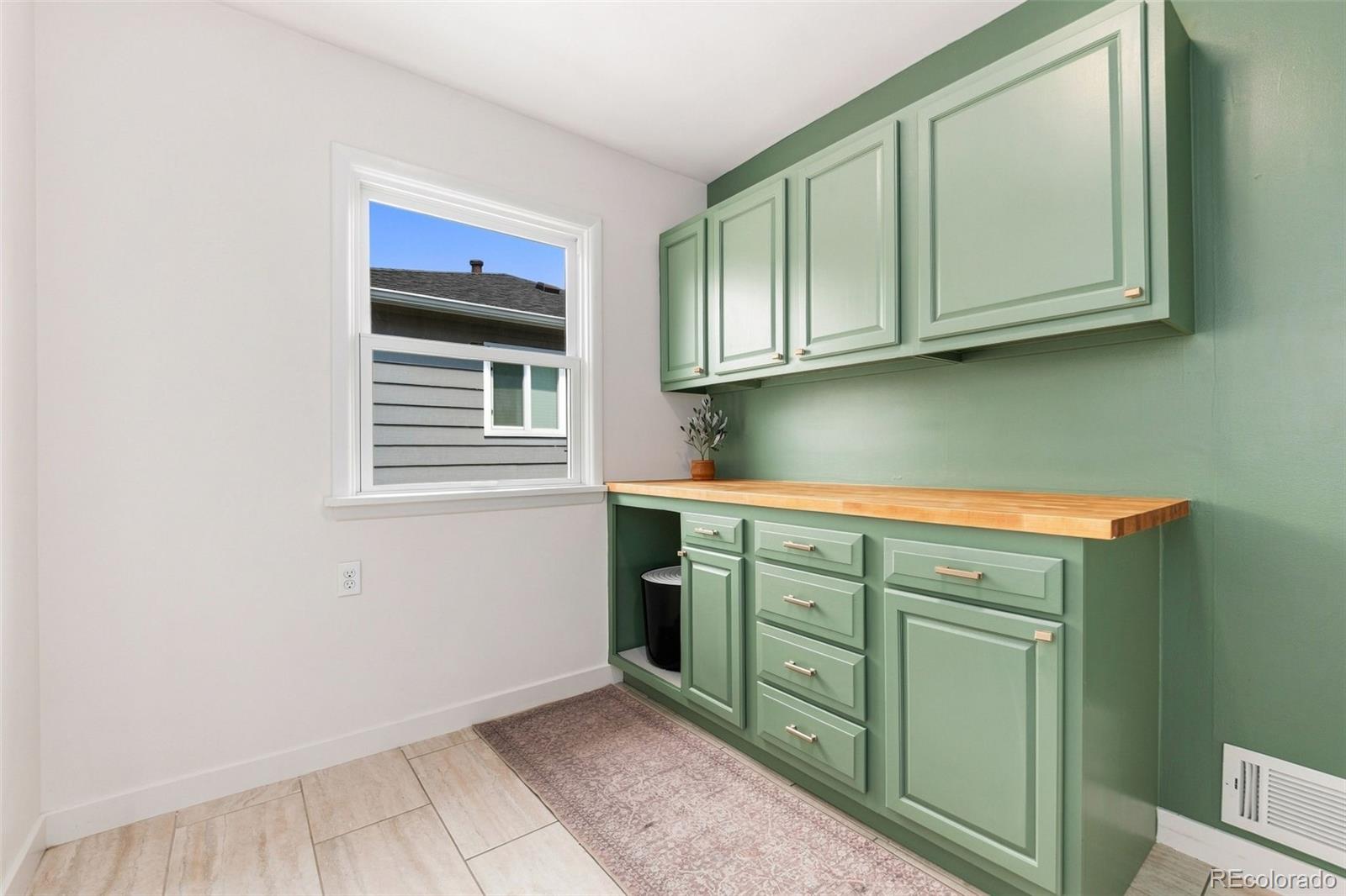 MLS Image #13 for 5151 s grant street,littleton, Colorado