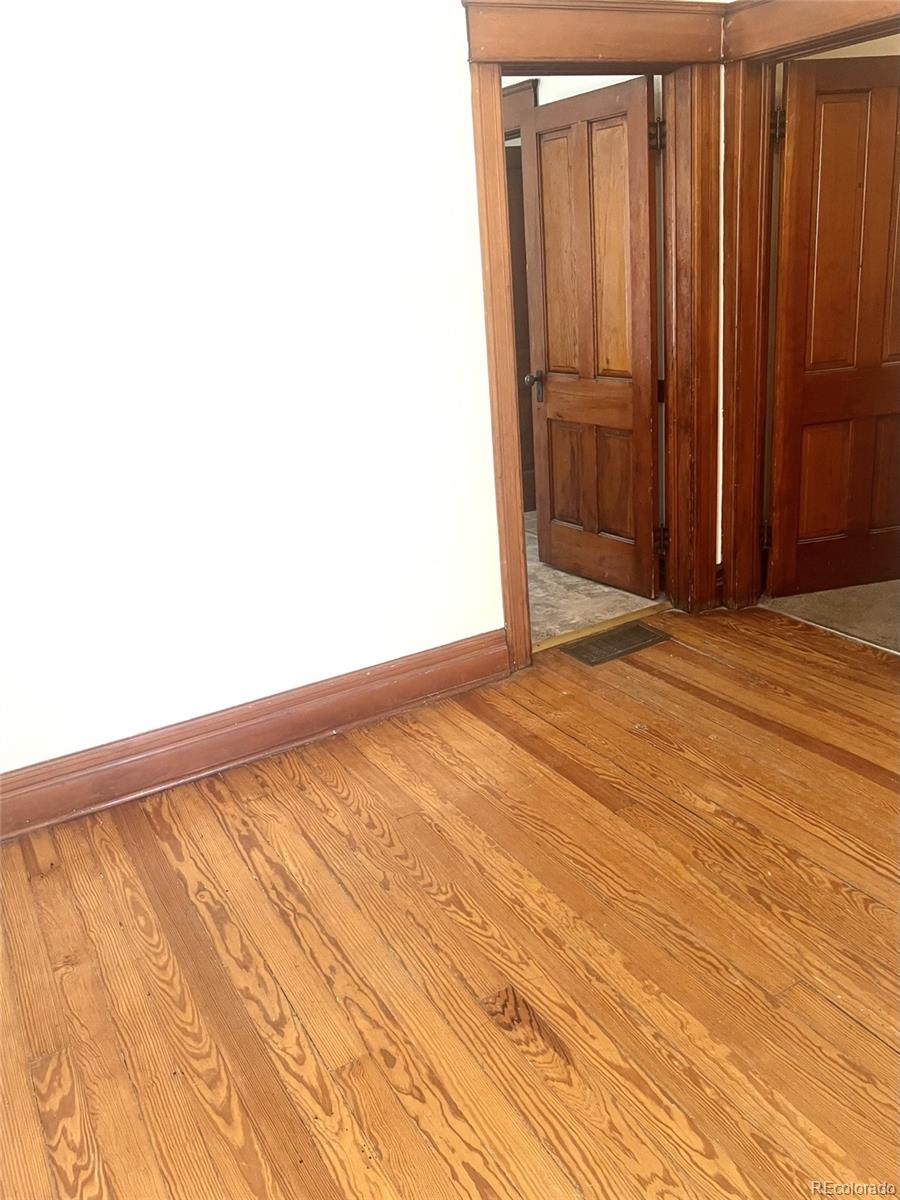 MLS Image #4 for 45 s pearl street,denver, Colorado