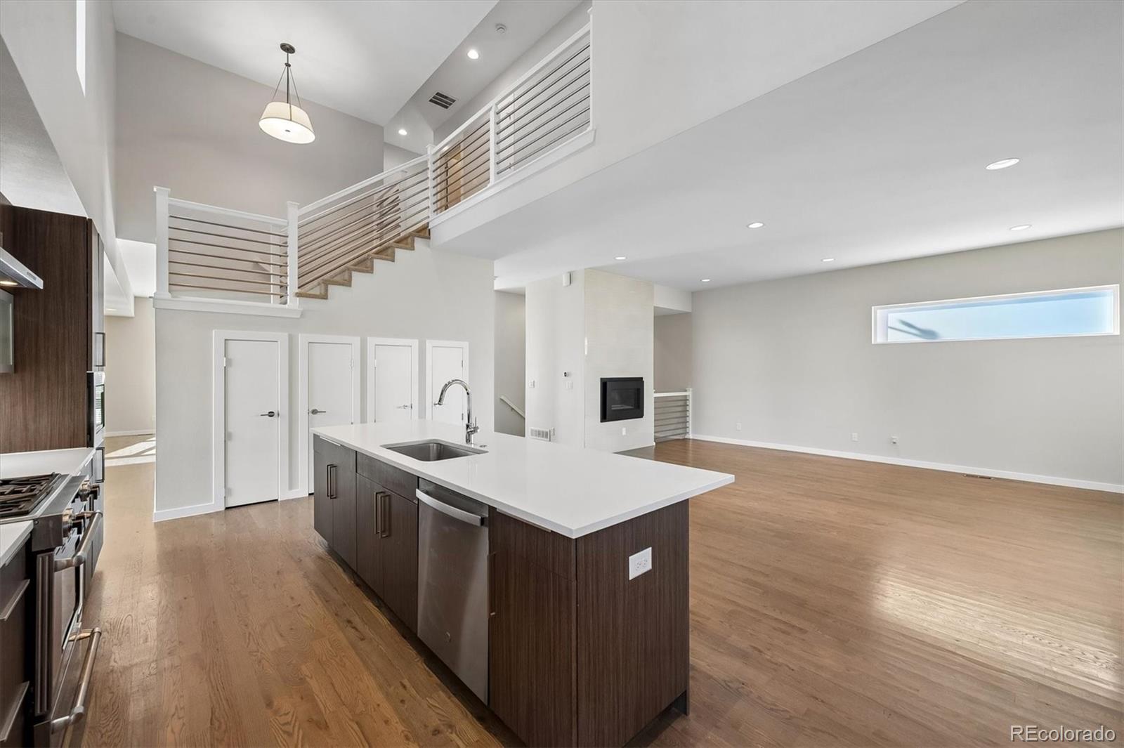MLS Image #11 for 3215 s dahlia street,denver, Colorado