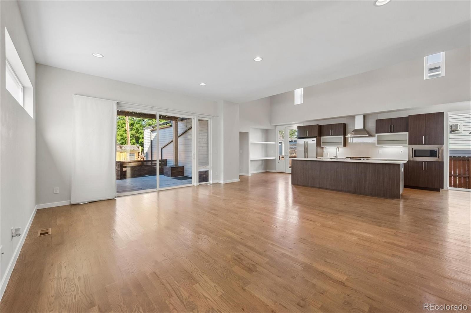 MLS Image #14 for 3215 s dahlia street,denver, Colorado