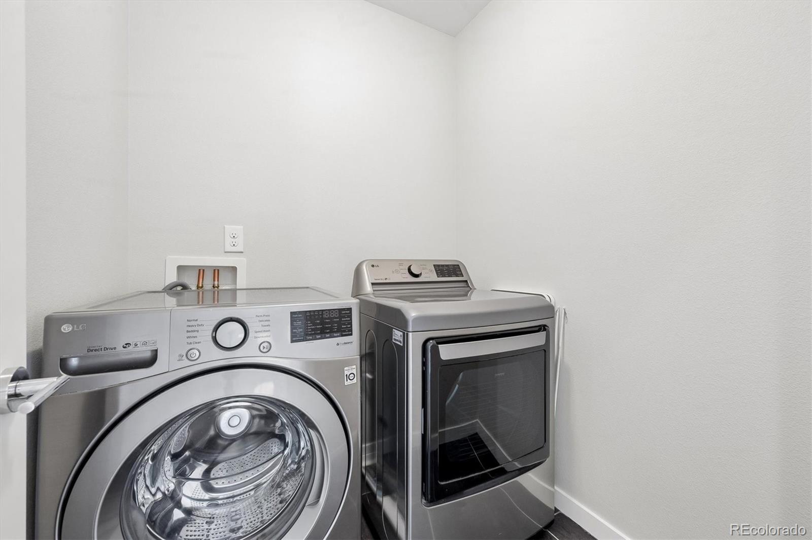 MLS Image #19 for 3215 s dahlia street,denver, Colorado
