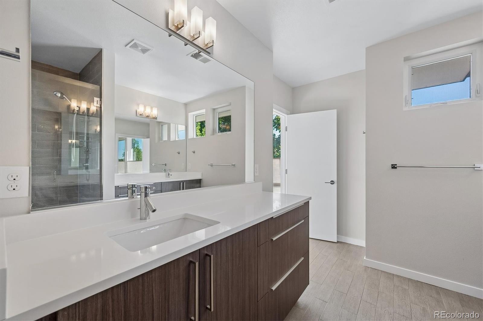 MLS Image #30 for 3215 s dahlia street,denver, Colorado