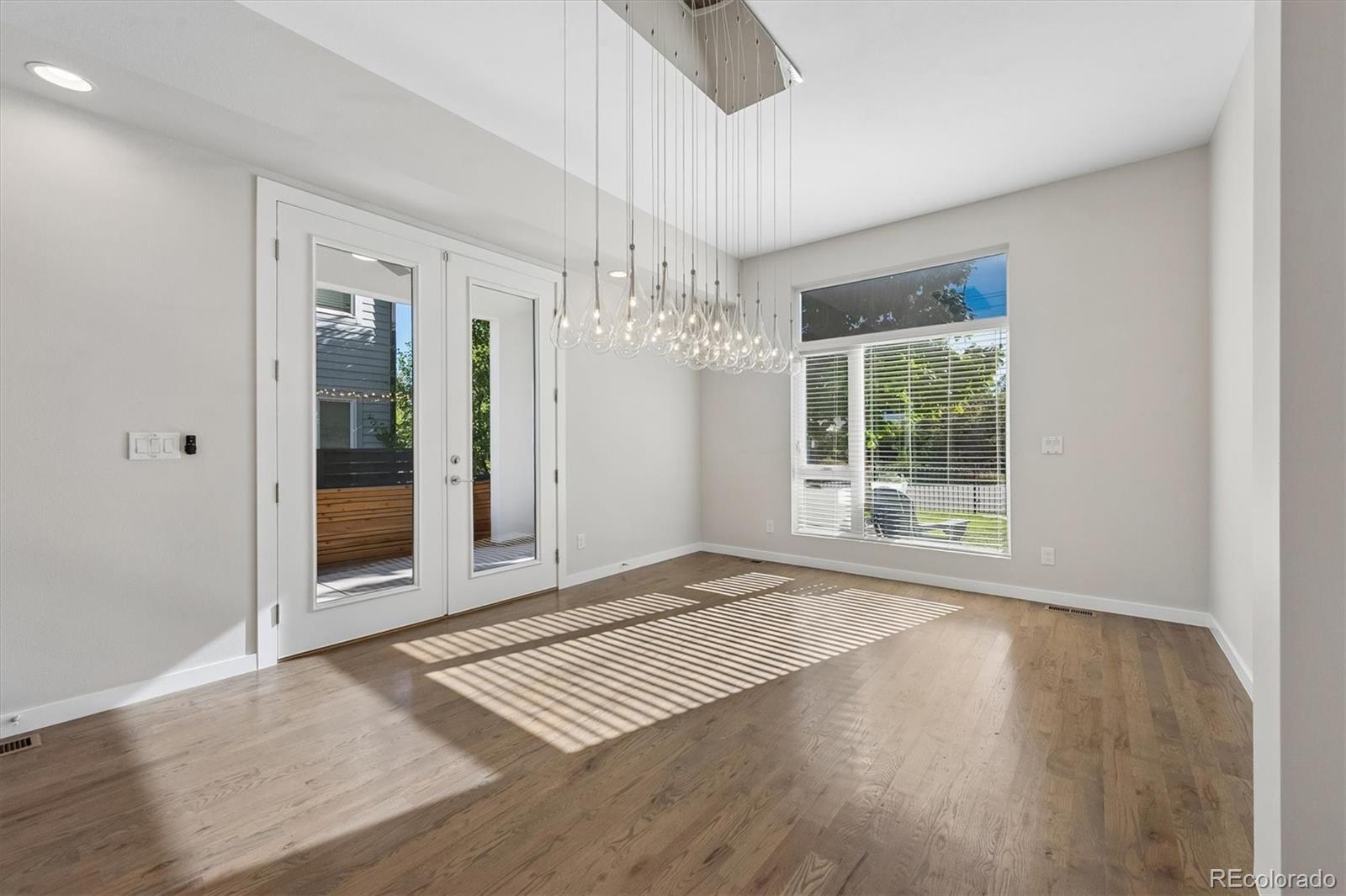 MLS Image #4 for 3215 s dahlia street,denver, Colorado
