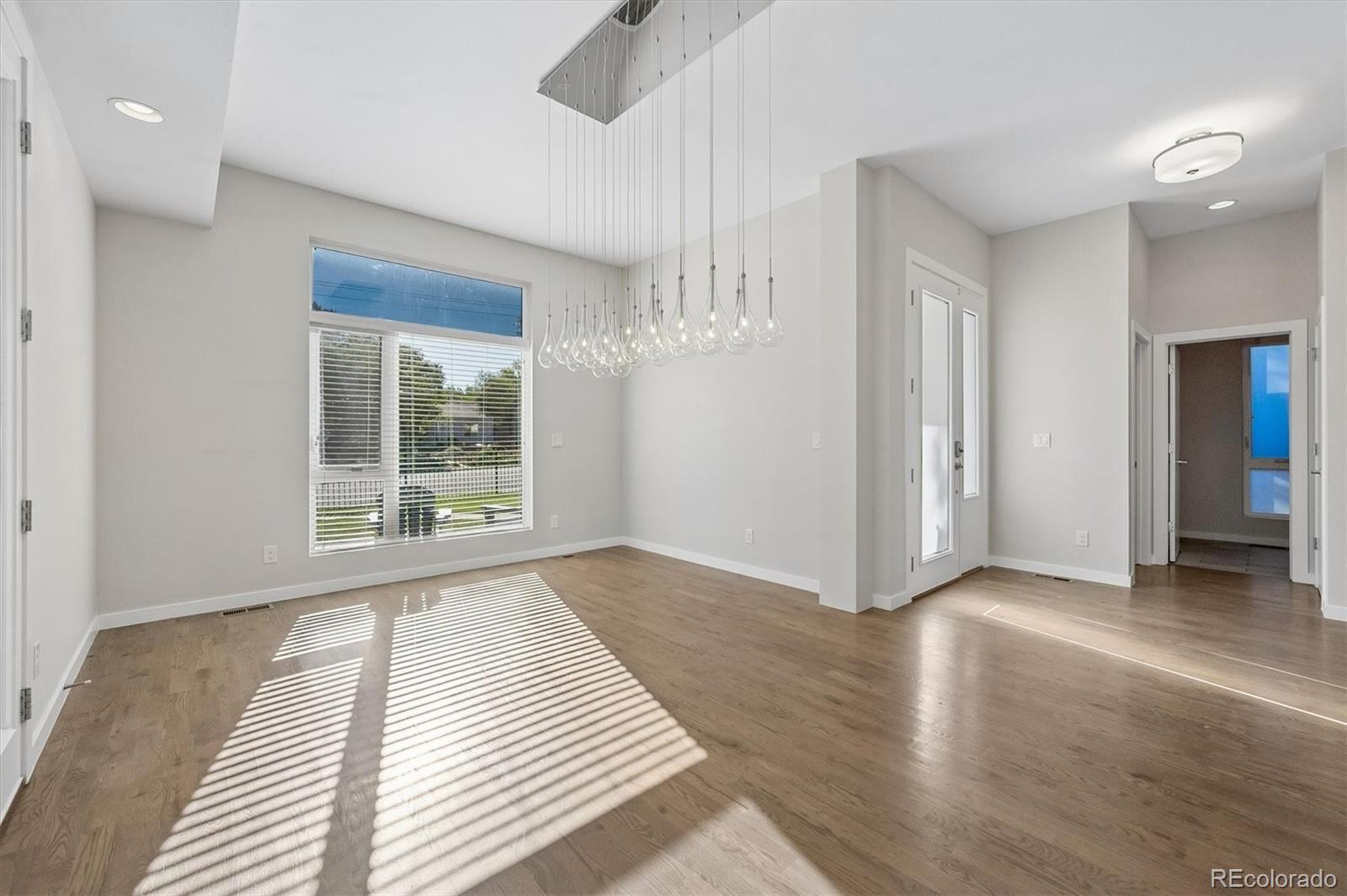MLS Image #5 for 3215 s dahlia street,denver, Colorado