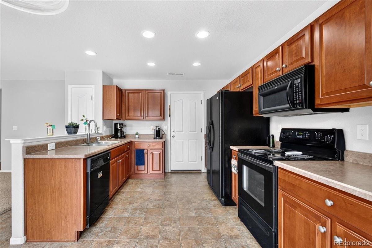 MLS Image #9 for 800  willow drive,lochbuie, Colorado